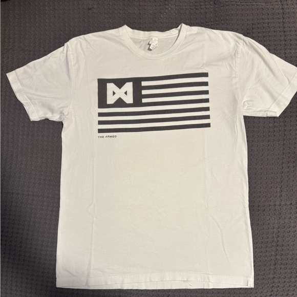 The Armed band T. Size Medium. Good condition. - Picture 2 of 2